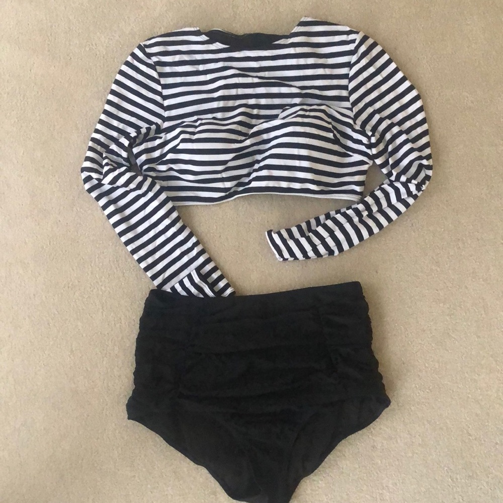 Cocoship 2 piece long sleeve rash guard swim suit